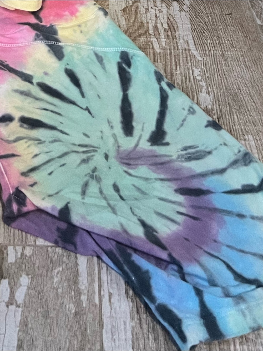 EUC💗PINK VS Multi Color Tie Dye Cotton highWaist 6” Bike Short Sz-M! - Picture 3 of 3